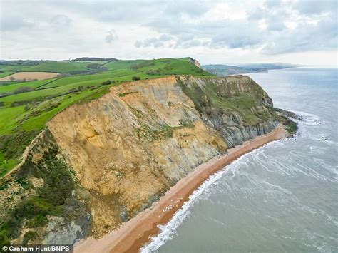 Overnight Landslip Causes Massive Rockfall, Sending Tons of Cliff into Sea at Popular Dorset ...