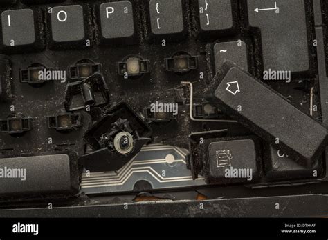 Broken keyboard hi-res stock photography and images - Alamy