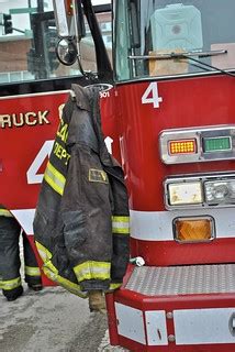 Chicago Fire Department, Fire on Wabash | Nicole Yeary | Flickr