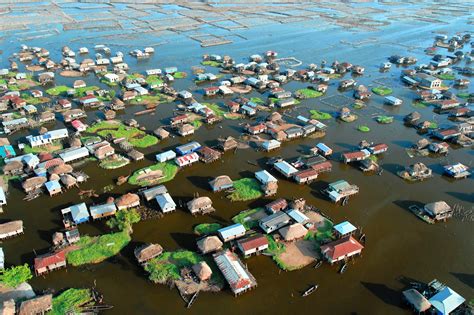 Ganvié, la ciudad flotante conocida como la Venecia africana