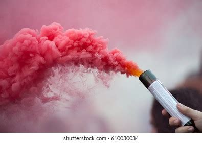 74,044 Smoke Bomb Images, Stock Photos, 3D objects, & Vectors | Shutterstock