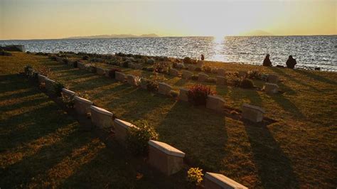 Gallipoli dead remembered on 102nd anniversary of WWI battle | Fox News