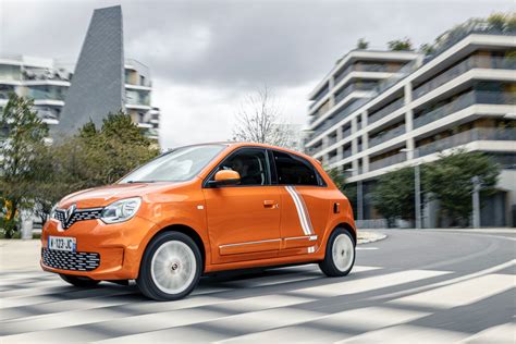 2021 Renault Twingo Electric Detailed, Offers Longer Range Than ...