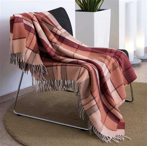 Throw Blanket Types and Sizes: What You Need to Know - HomelyVille