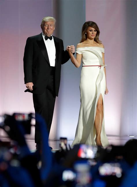 Melania Trump to donate inaugural ball gown to Smithsonian