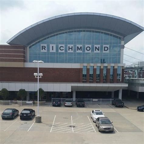 Richmond International Airport Parking (RIC) Richmond Reservations ...