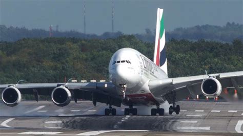 Terrifying Emirates Plane Landing Captured on Video - Thrillist