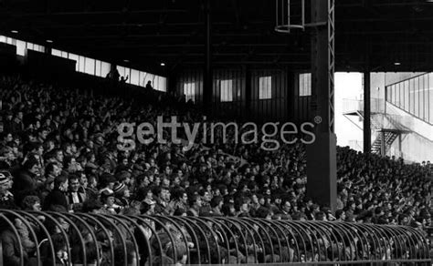 Manchester United FC - The Stretford End: Beautiful Getty Image of the Stretford End