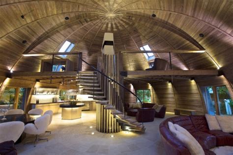 10 extravagant homes beyond your imagination