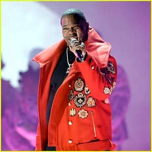 Busta Rhymes Wows With ‘Look at Me Now’ Rap at Grammys 2023 – Read ...