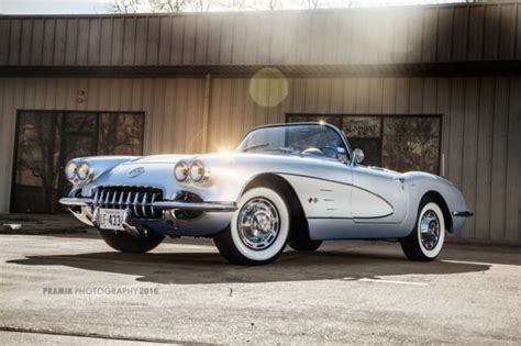 Seller of Classic Cars - 1959 Chevrolet Corvette (Gray/Black)