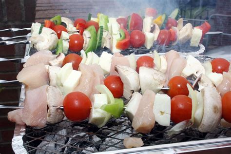 Chicken and vegetable skewers. | Food, Vegetable skewers, Chicken and vegetables