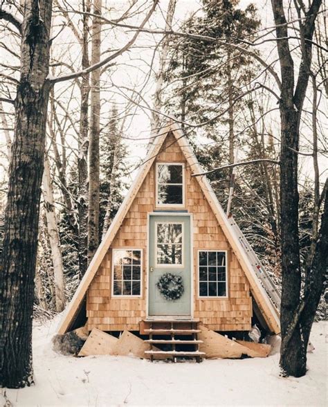 50 Tiny Houses So Adorable We Want to Steal Them