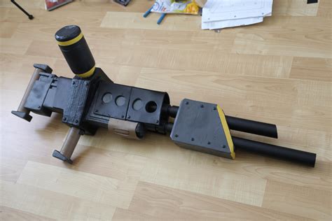 [SELF] Made my first cosplay prop! Blaster Rifle from Jak II : Props