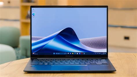 Asus Zenbook 14 OLED (UX3405MA) review: Intel's Core 7 Ultra takes a bow | Expert Reviews