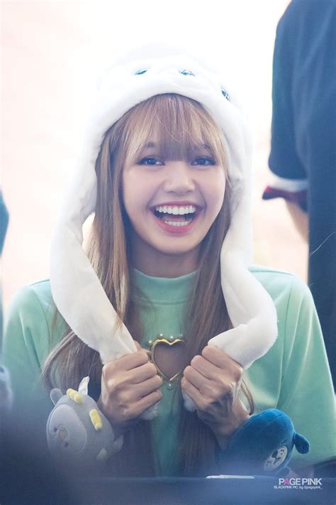 LISA — BLACKPINK FANSIGN #Lisa #LalisaManoban #Blackpink | Blackpink ...