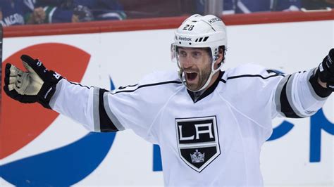 Los Angeles Kings' Jarret Stoll released on $5k bond after drug arrest ...