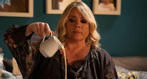 EastEnders: Sharon Watts attempts to kill Ian Beale again in dramatic twist