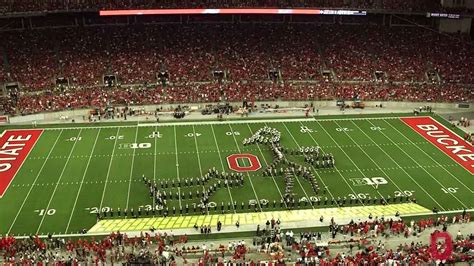 Ohio State University marching band wows fans with 'Wizard of Oz ...