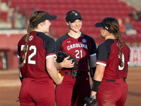 Gallery: South Carolina Softball's Gamecock Invitational - The Daily ...