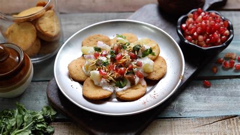 Dahi Papdi Chaat Recipe - Fun FOOD Frolic