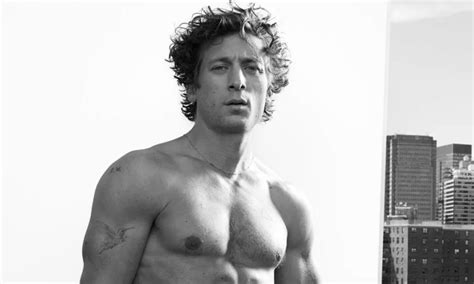 Jeremy Allen White's Calvin Klein shoot made accessible to blind