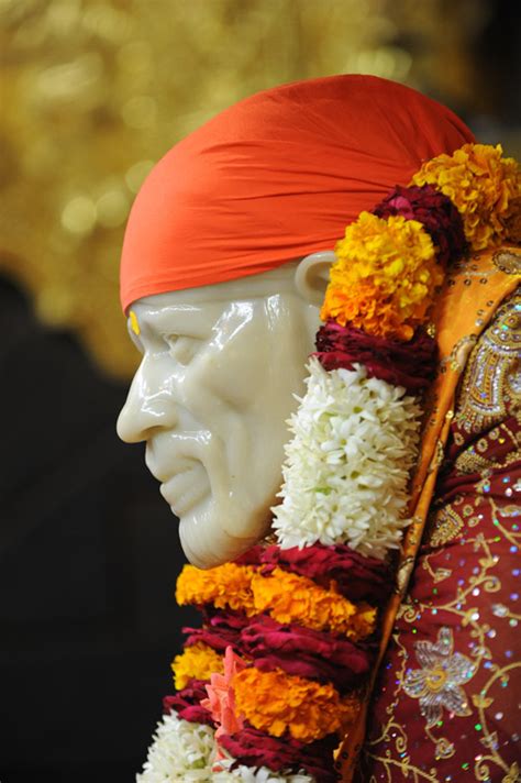 Shirdi Sai Baba Bhajans and Songs.: Shirdi Sai Dwarkamayi-Sai Dhun.