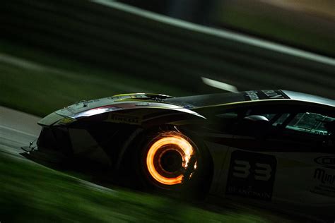 Glowing hot brakes [pic] : woahdude