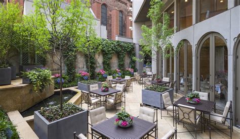 Luxury Center City Philadelphia Hotels | The Rittenhouse