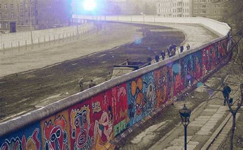 Alemania Oriental levantó el Muro de Berlín tras fuerte ola migratoria ...