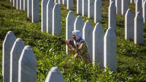 Remembering the victims of the Srebrenica massacre - CNN Video