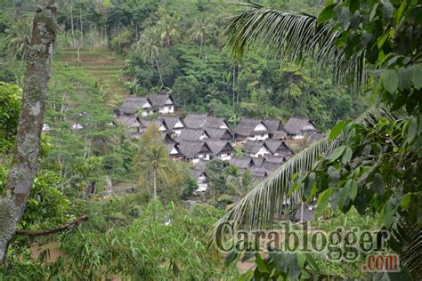 rumah adat kampung naga dan hutan larangan