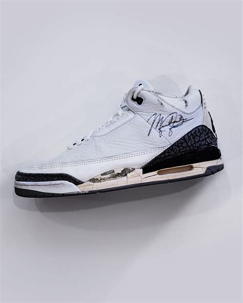 1988 Michael Jordan Nike Air Jordan III Sneakers (Signed) | Rally ...