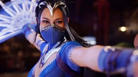 This Kitana Cosplay Looks Perfect | DashFight