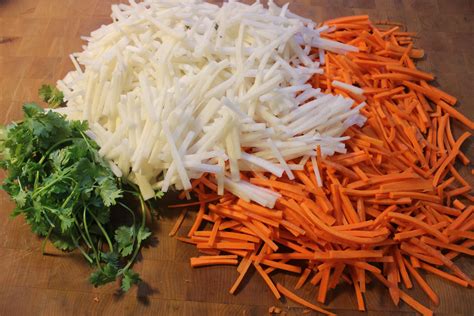 Carrots Julienned - What Is A Julienne Cut The Culinary Exchange ...