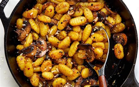 Crispy Gnocchi & Mushrooms Can Be On Your Table In Less Than 30 Minutes | Recipe | Recipes ...