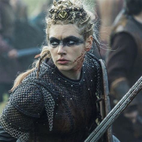 Lagertha, season 5 💕 : r/KatherynWinnick