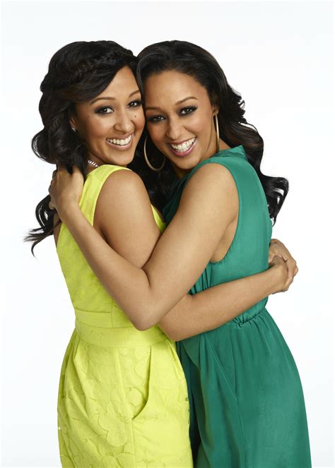 Fan Friday - Tia and Tamera Mowry - Taynement