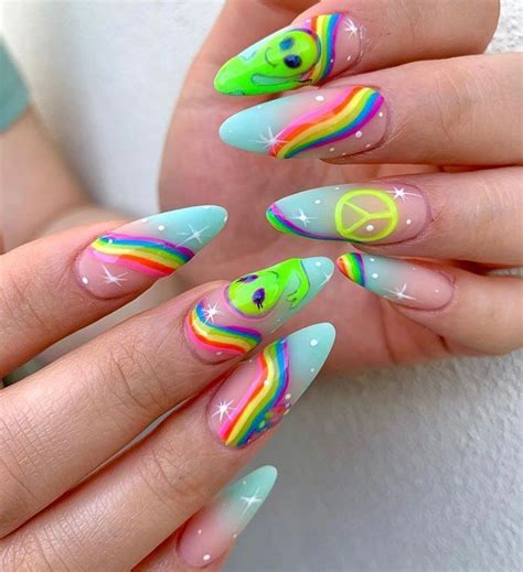 20 Neon Nails Ideas For The Upcoming Raves