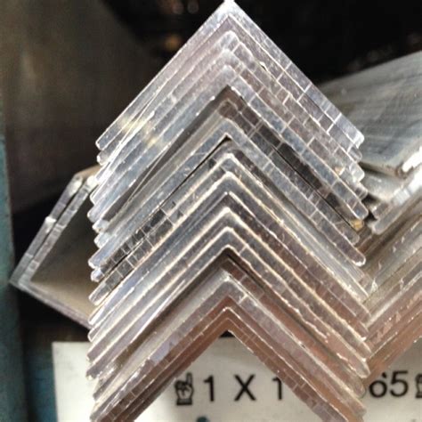 Aluminum 6063-T52 Angle 1" X 1" X 1/8" X 8' | 1"