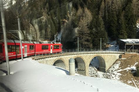 Ultimate Guide to the Bernina Express Train Line - Newly Swissed Online ...