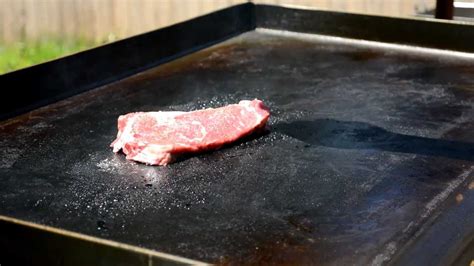 How to cook perfect steak on a blackstone griddle – Weekend Griddle