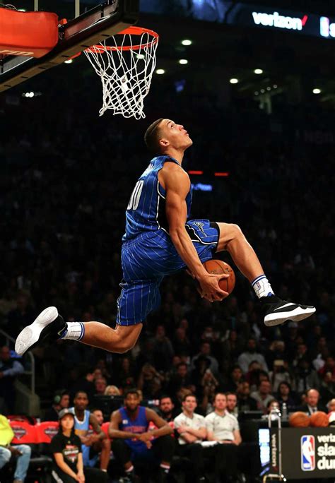 Best dunks from an incredible NBA dunk contest