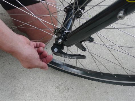 tire - How tight should my front quick release lever be? - Bicycles Stack Exchange