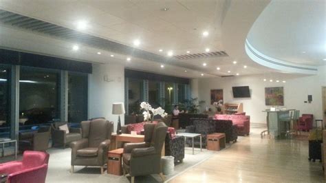 British Airways Manchester Airport Lounge Review