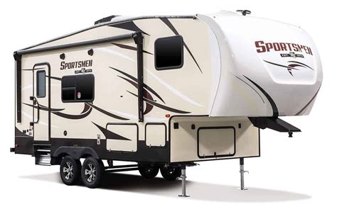 9 Amazing Fifth Wheels Under 30 Feet (With Pictures) | GoDownsize