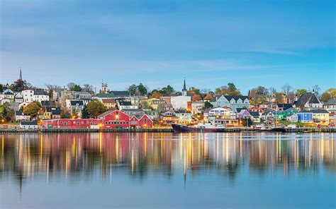 St. Lawrence River Cruise: Canada to The East Coast - AdventureSmith