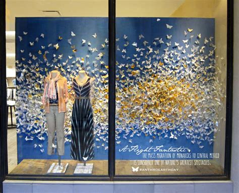 100+ Creative Store Display Window Designs - Part #1 - Mannequin Mall