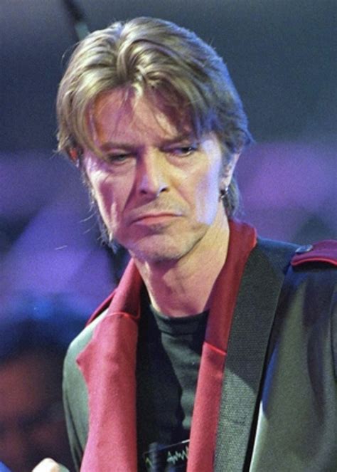 David Bowie Brit awards Jan 1999 Space Oddity, The Man Who Sold The World, Iman And David Bowie ...