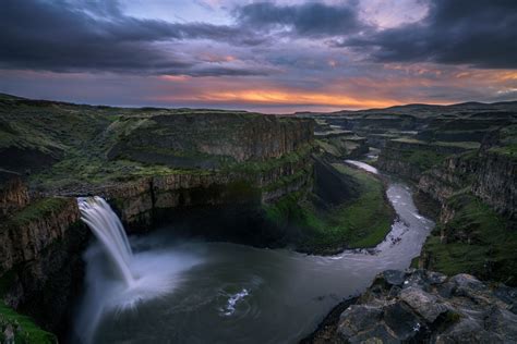 Sunset at Palouse Falls - Photo of the Day - September 4th 2018 - Fstoppers